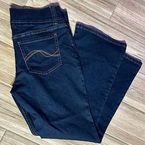 LEE Rider - Women’s Mid Rise Bootcut Jeans